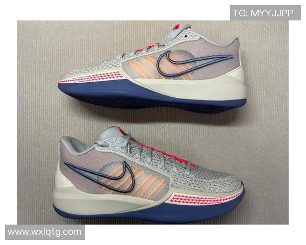 巴塞罗那足球球裤的魅力与时尚搭配指南让你成为球场焦点 巴塞罗那足球球裤的魅力与时尚搭配指南让你成为球场焦点