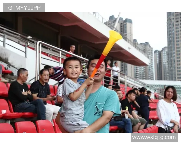 足球双人玩具带你体验激情对抗乐趣共享的完美时光 足球双人玩具带你体验激情对抗乐趣共享的完美时光